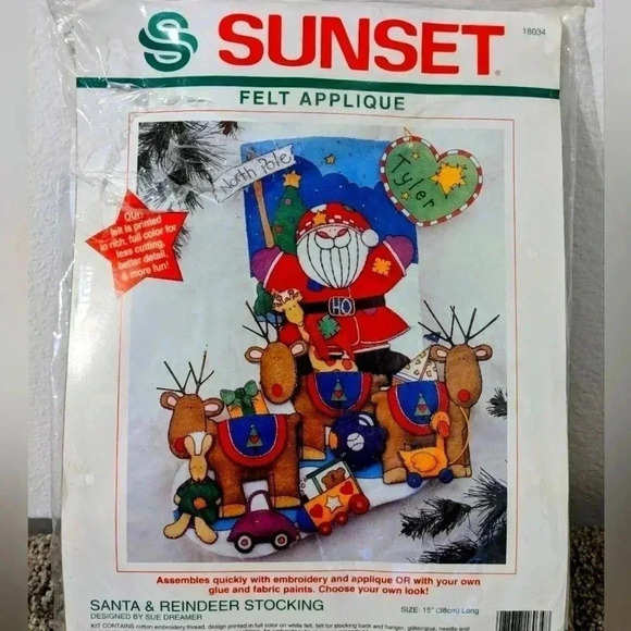 Sunset Felt Applique Kit Santa Reindeer Stocking DIY 15" 1994 New Sealed - Picture 1 of 4